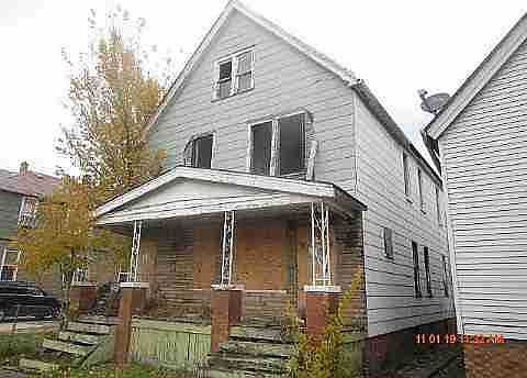 3161 E Palmer