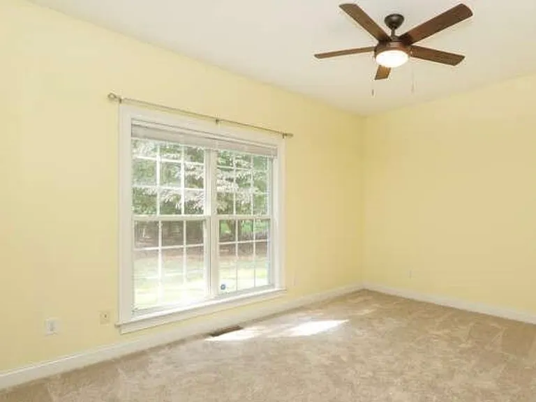 2587 Penngate Dr — Photo 11