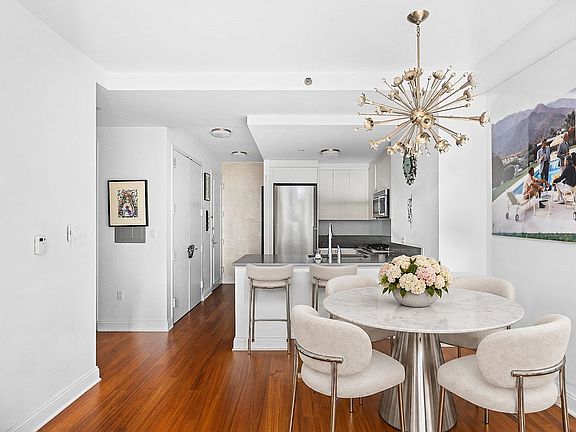 5th image of 57 Reade St APT 6D