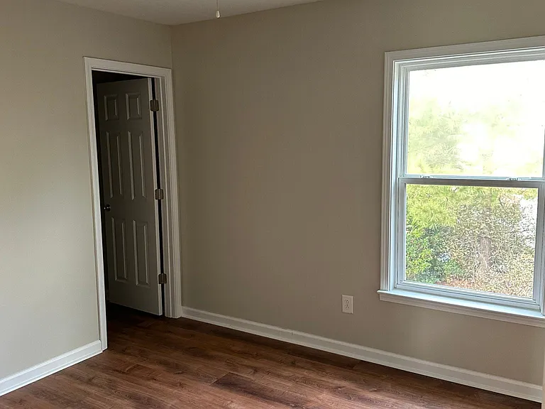 213 Seymour Pl — Photo 19
