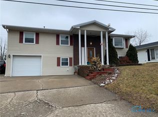 1476 Oakwood Ave, Napoleon, OH 43545
