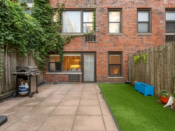 245 East 24th Street image 13 of 19