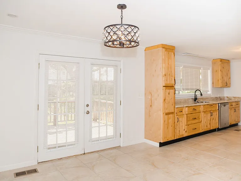 7099 Pine Hill Rd — Photo 12