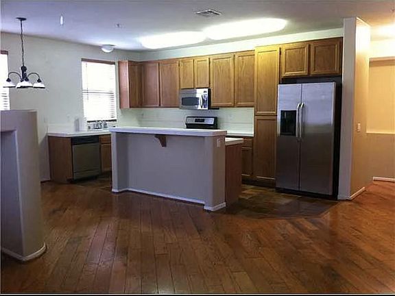 3rd image of 1507 Paseo Aurora