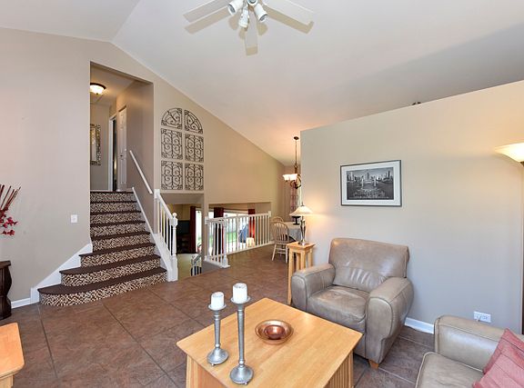 4th image of 1357 Amber Ct