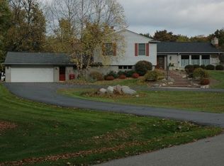 1255 Robson Ln, Bloomfield Hills, MI 48304