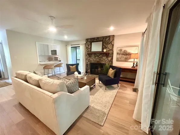 142 Cedar Forest Trl, Asheville, NC 28803