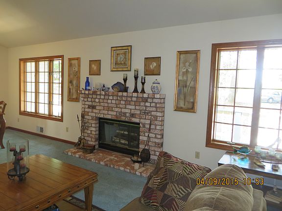 5th image of 1917 Mariposa Ct.