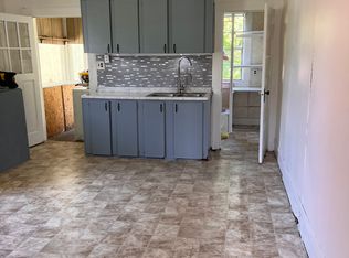 300 W Calhoun St, Joanna, SC 29351