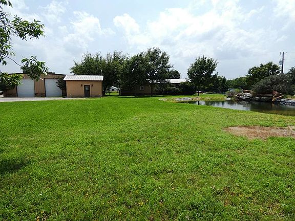 2nd image of 703 Roselea Dr