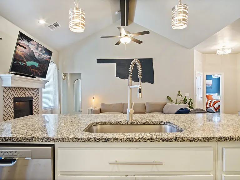 10004 Glover River Dr — Photo 9