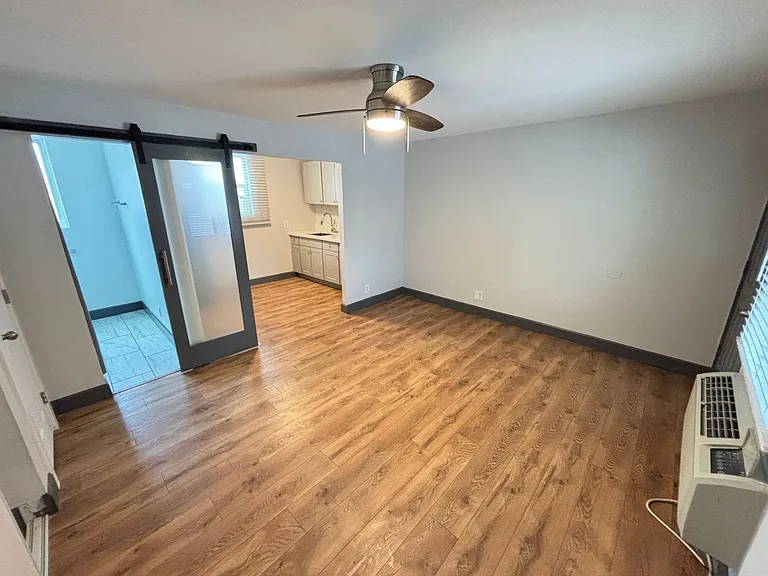 311 N 16th St #17 — Photo 5