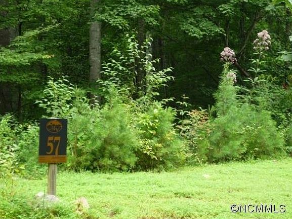 1st image of 5 Mountain Holly Dr