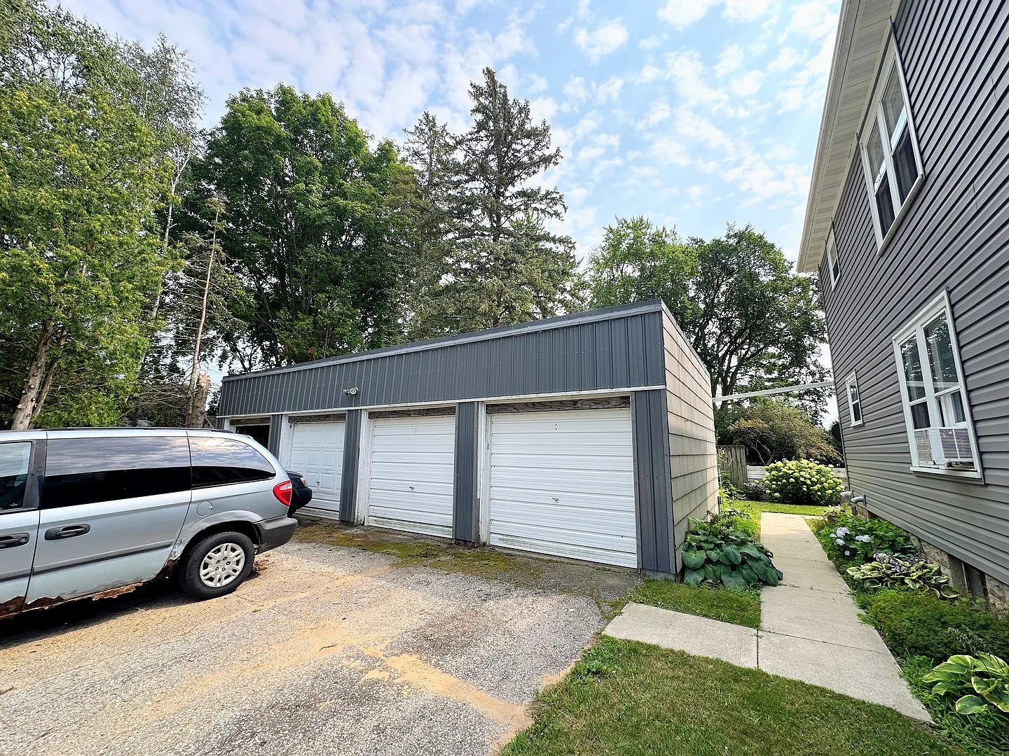 1823 29th Street — Photo 3