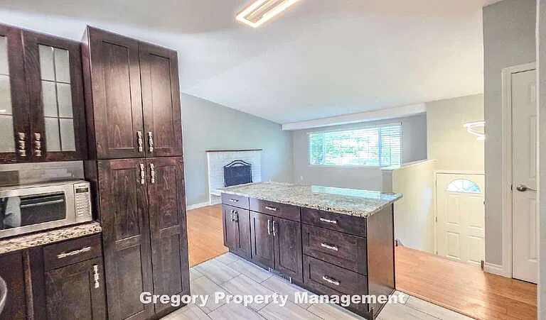 17606 Brook Blvd — Photo 12