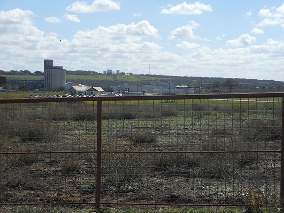 4th image of 330 Private Road 6285