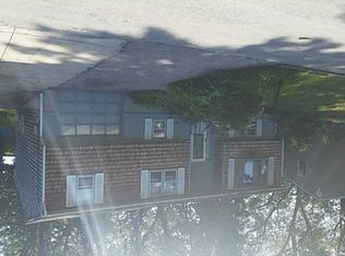 19 Malcolm St, Cranston, RI 02910