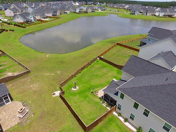 5th image of 104 Yaupon Holly Cir