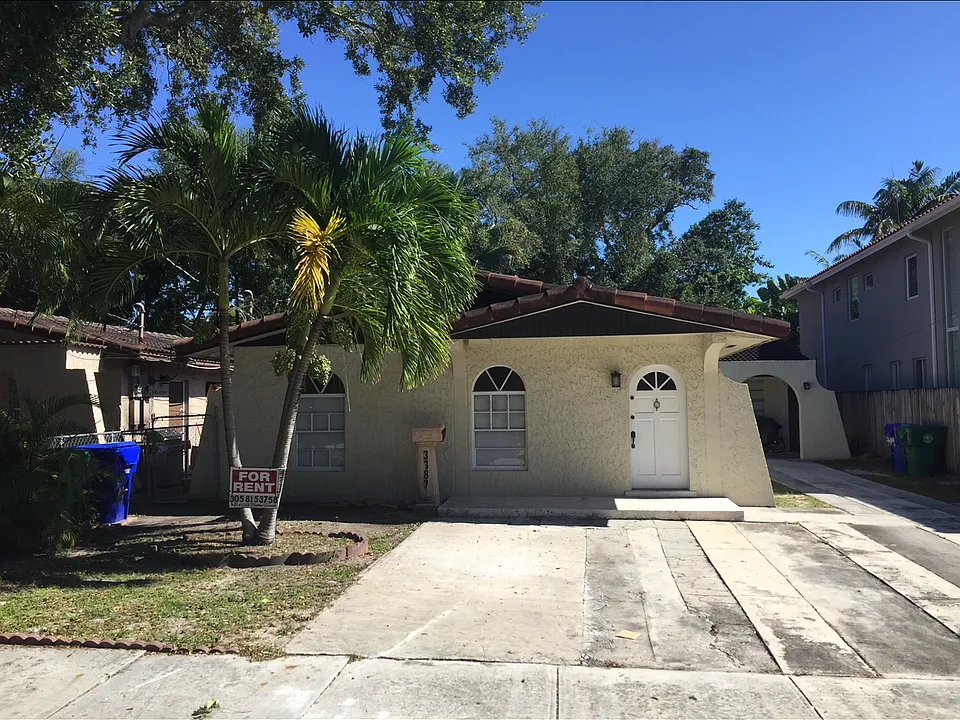 3387 SW 1st Ave #3387