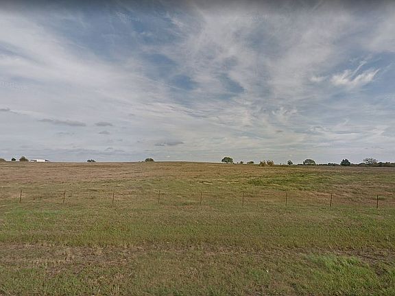2nd image of 624 Coyote Creek Dr