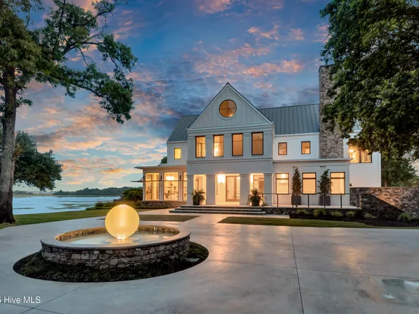 1064 Ocean Ridge Drive, Wilmington, NC 28405