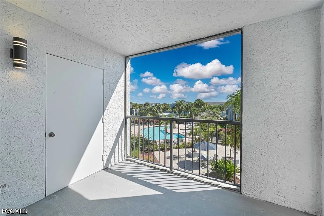 1 bed, 1.0 bath, 673 sqft, $1,550 — Photo 2
