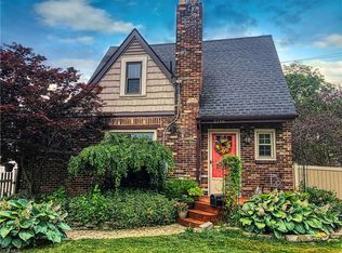 2710 Oakwood Dr, Cuyahoga Falls, OH 44221