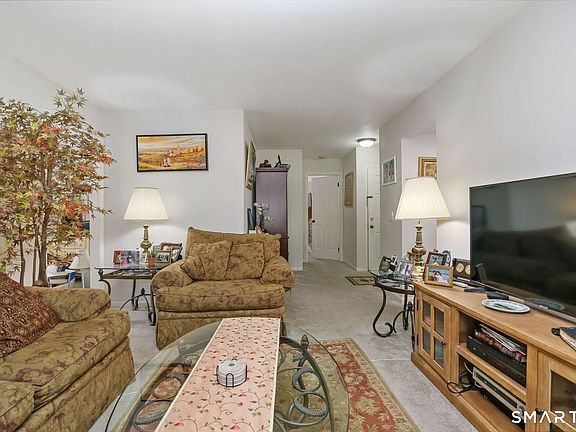 5th image of 50 Aiken Street #433