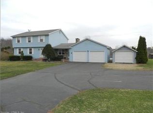 129 Pinney St, Ellington, CT 06029