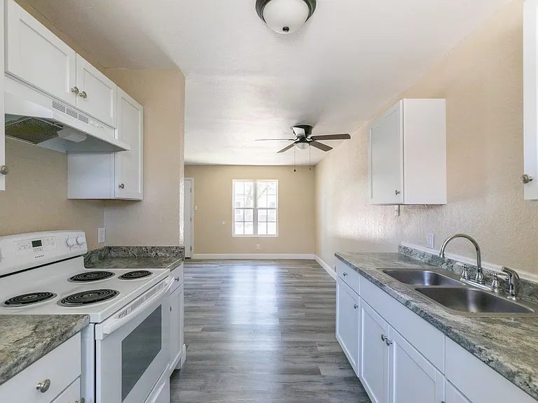 701 S Marsh St — Photo 5