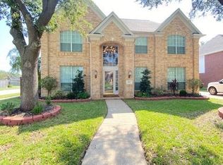 1810 Wynforest Dr, Deer Park, TX 77536
