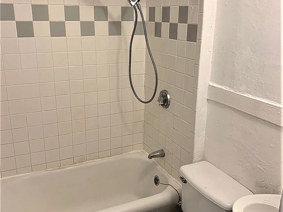 4th image of 56 S Russell St APT 3