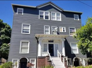5033 Brooklyn Ave NE #20, Seattle, WA 98105