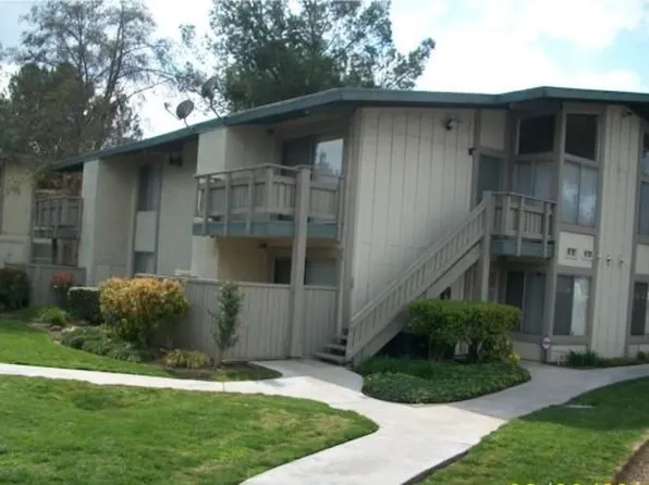 (undisclosed Address), Colton, CA 92324