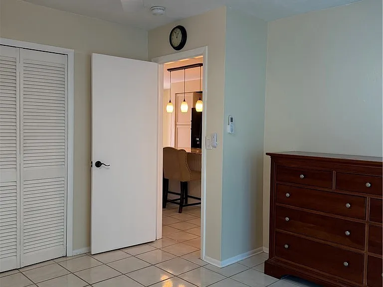 4969 Vincennes St #B — Photo 15
