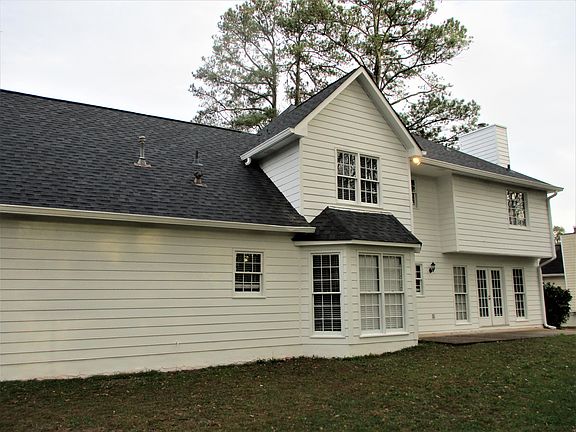 2nd image of 527 Smithstone Trce SE