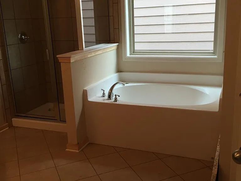 Garden tub in Master Bath