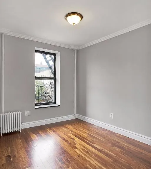 1590 Lexington Ave #18 — Photo 5
