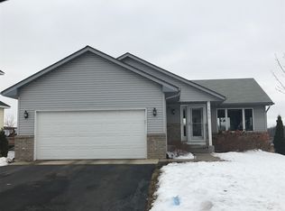 1550 Deerfield Rd, Waconia, MN 55387