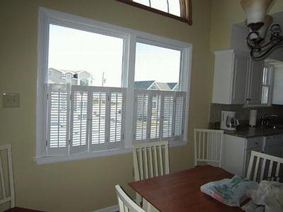 5th image of 24 33rd St E