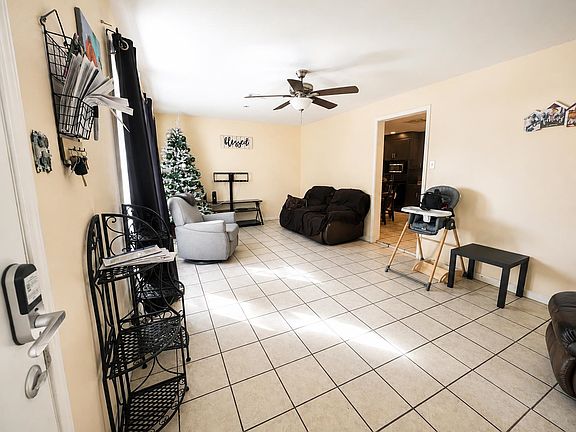 3rd image of 300 George Ln