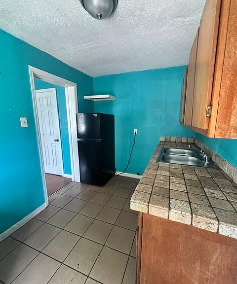 5006 Avenue M #1 — Photo 9