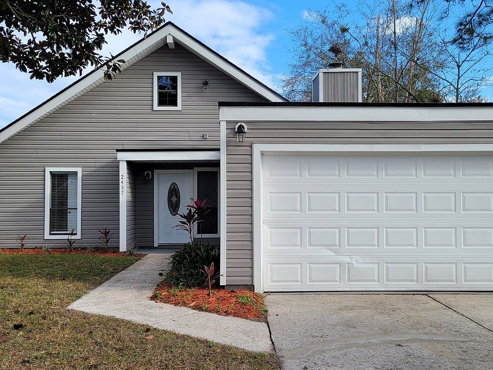 1st image of 2437 Oakview Dr