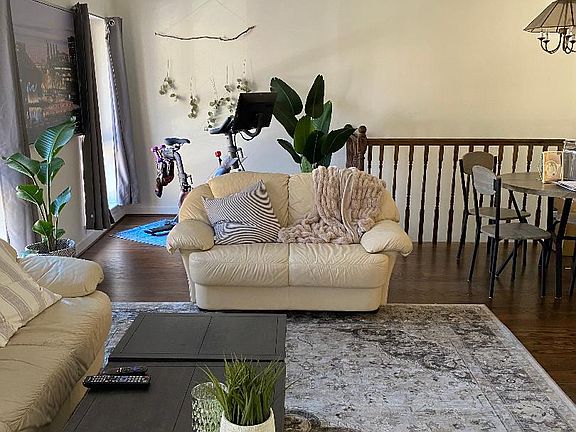 open area living/dining