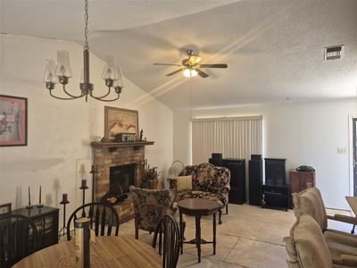 1801 Country Ln, Arlington, TX, 76018