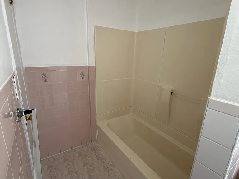 348 Grove St — Photo 15