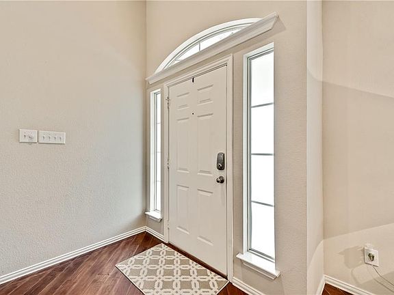 4th image of 1341 Providence Blvd