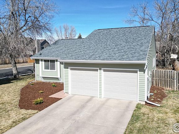 2nd image of 936 Bitterbrush Ln