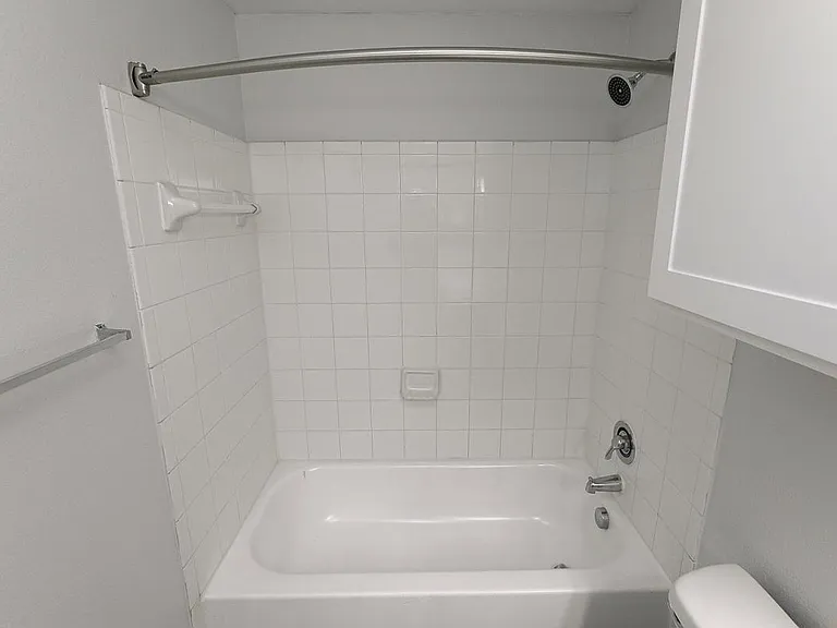 Brynwood Apartments — Photo 68