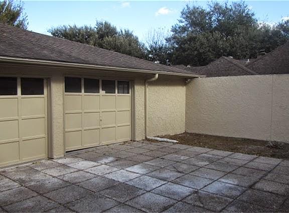 2nd image of 2910 Quail Oak Dr